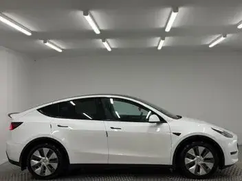 Tesla Model Y 2022 photo 3