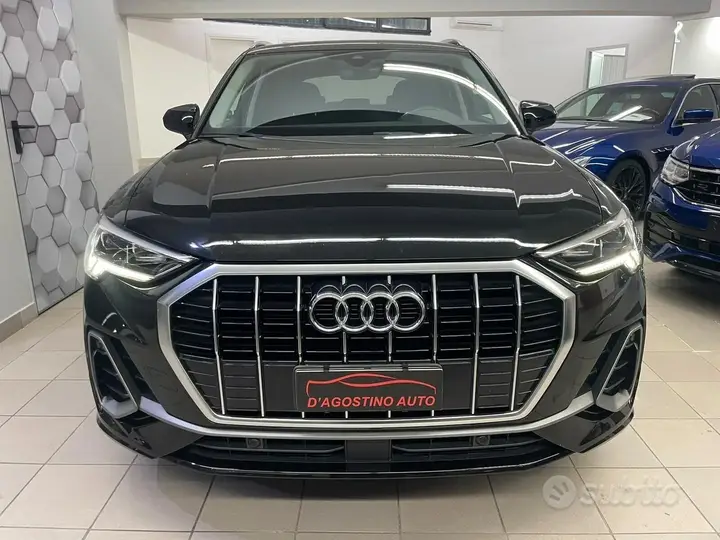 Audi Q3 2021 photo 2