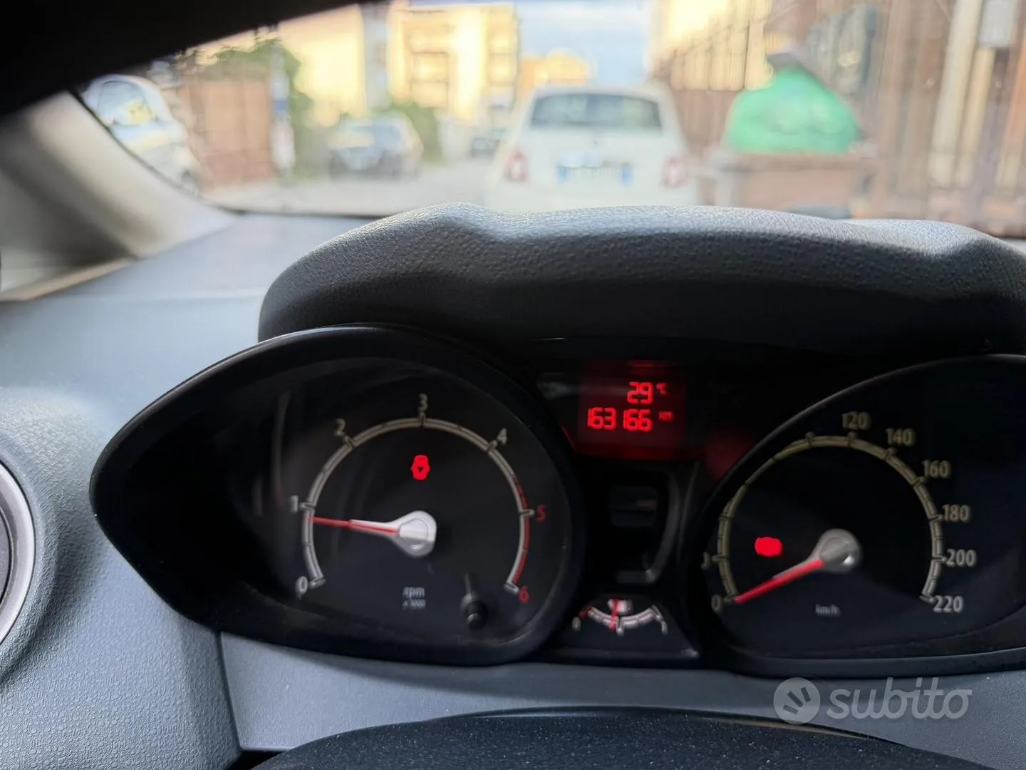 Ford Fiesta 2009 photo 4