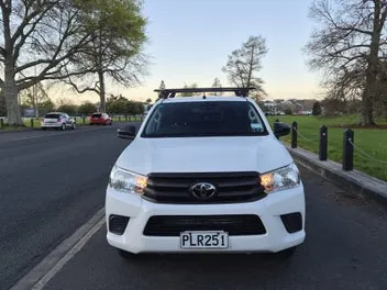 Toyota Hilux 2022 photo 5