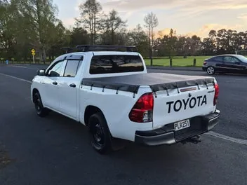 Toyota Hilux 2022 photo 2