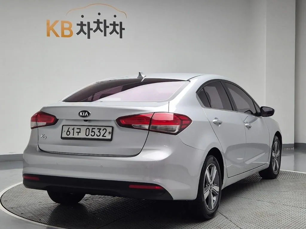 Kia K3 2016 photo 3