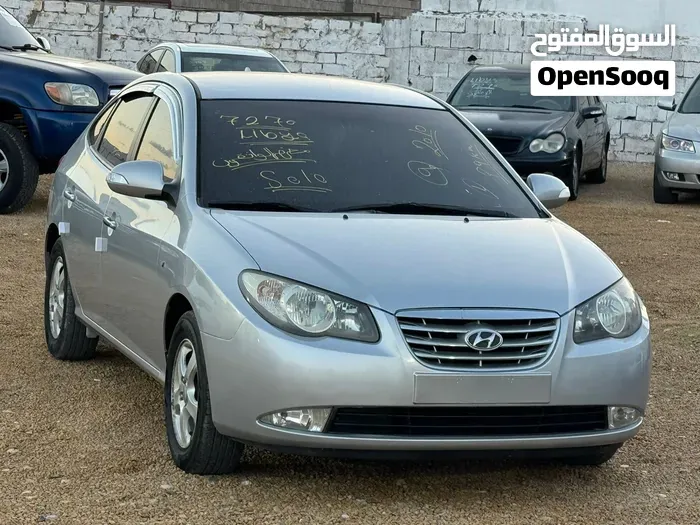 Hyundai Avante 2010 photo 2