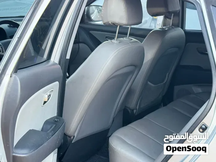 Hyundai Avante 2010 photo 4