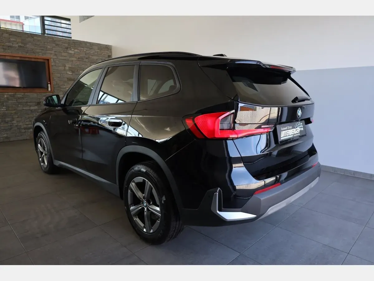 BMW X1 2023 photo 3