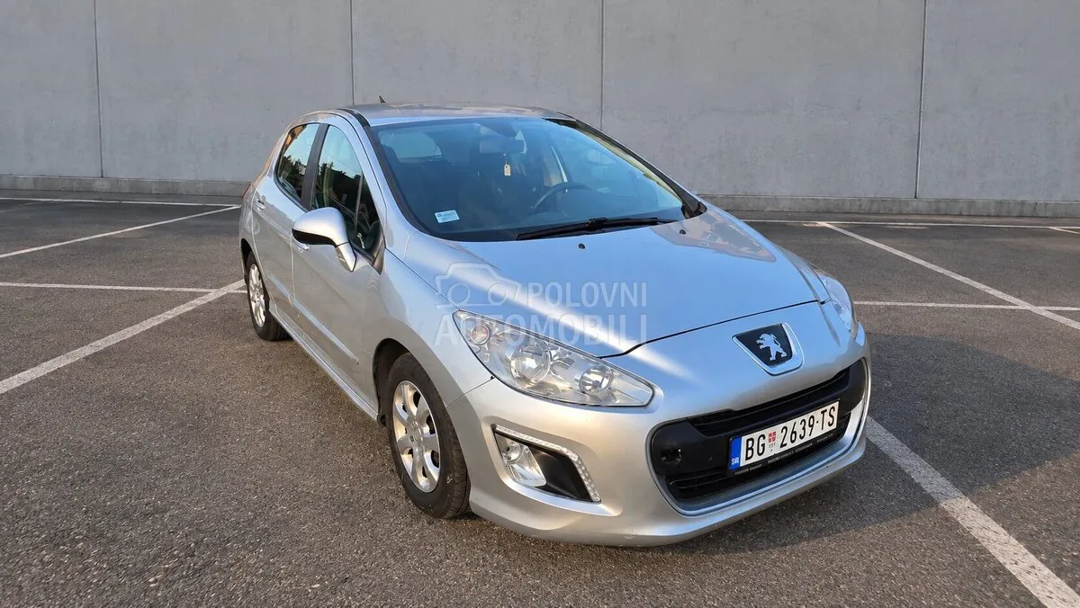 Peugeot 308 2013 photo 3