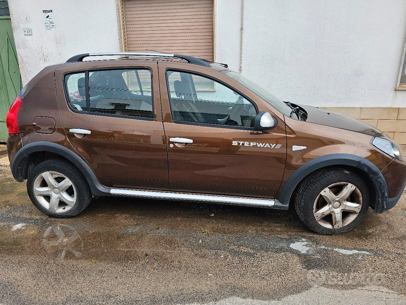Dacia Sandero 2012 photo 2