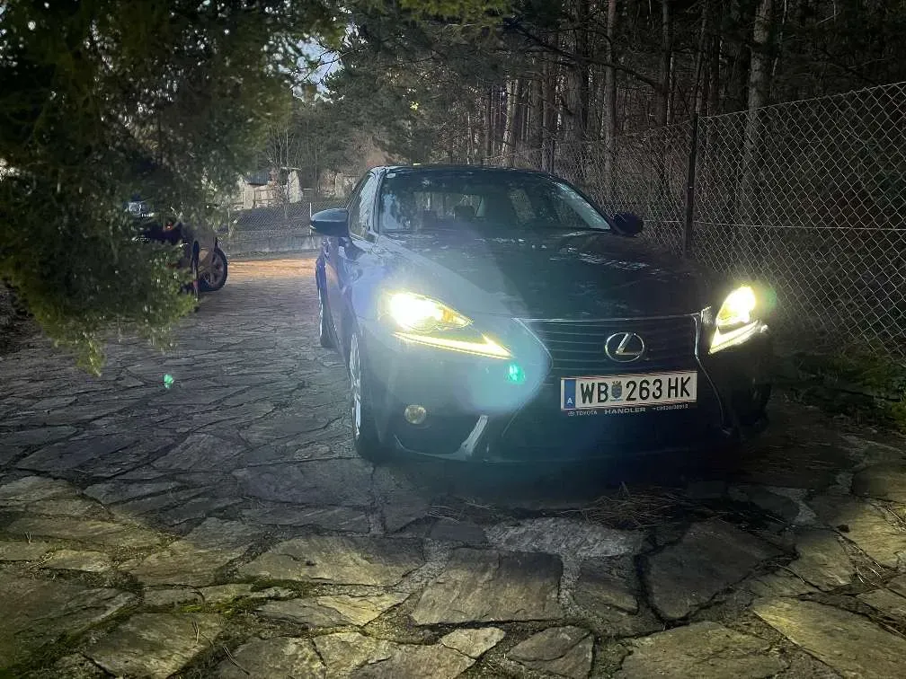 Lexus Is 2014 photo 2