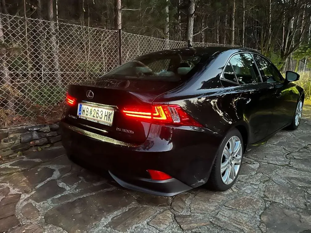 Lexus Is 2014 photo 3