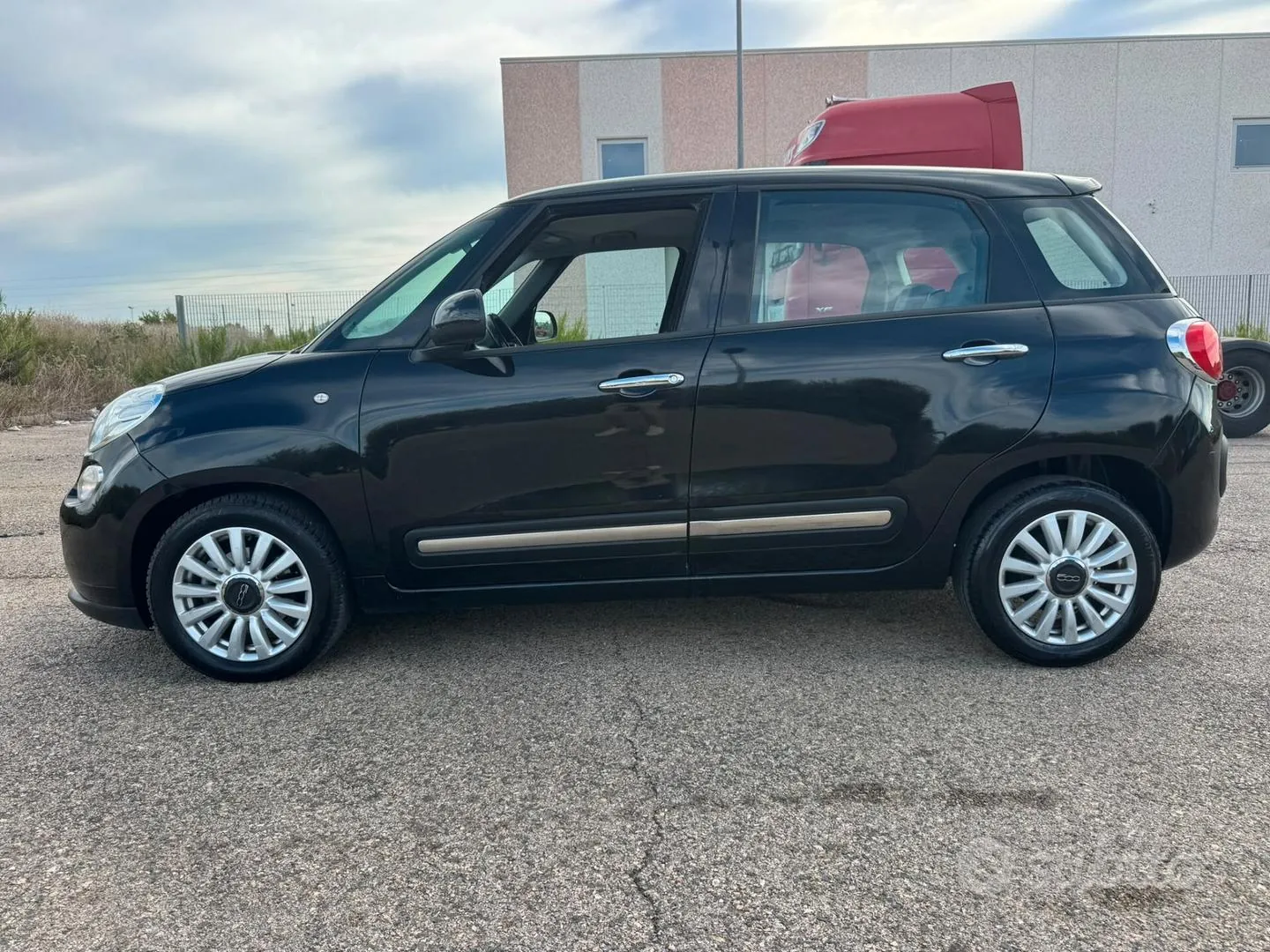 Fiat 500L 2015 photo 5