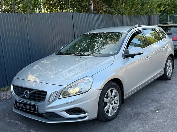 Volvo V60 2011 photo 2