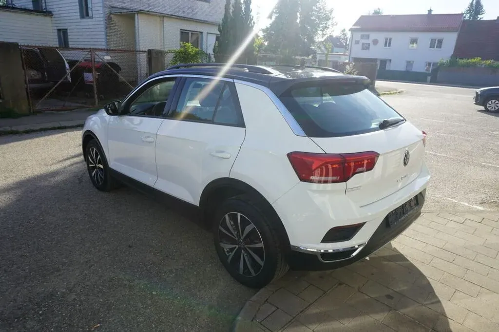 Volkswagen T-Roc 2021 photo 3