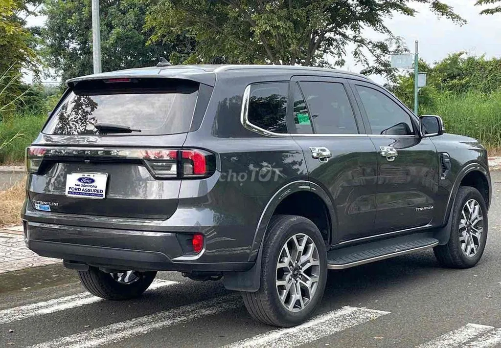 Ford Everest 2022 photo 5