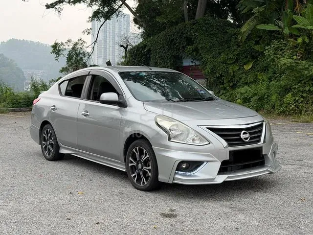 Nissan Almera