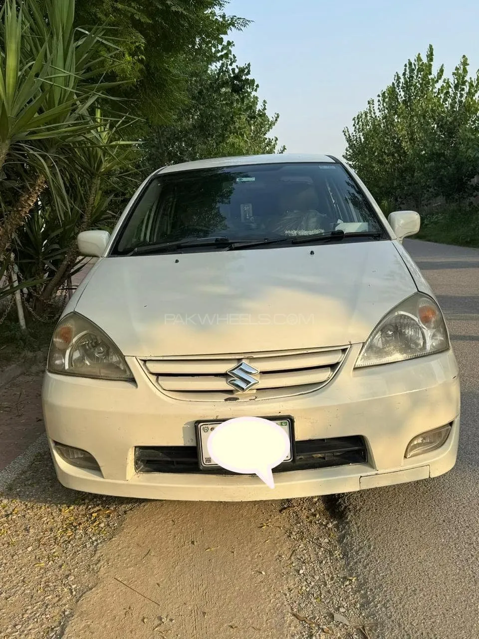 Suzuki Liana