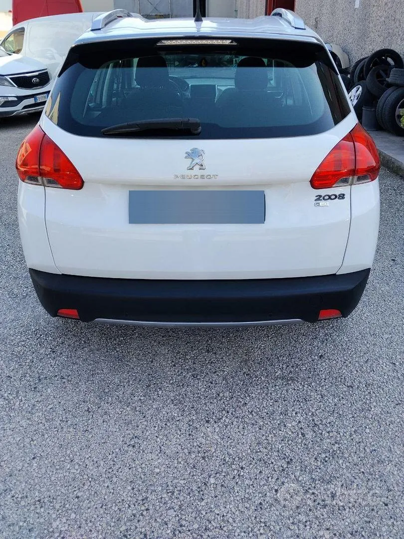 Peugeot 2008 2014 photo 2