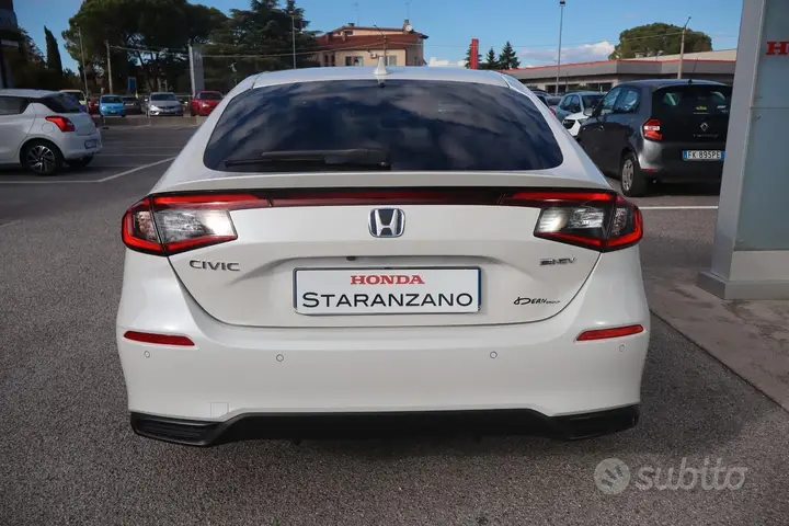 Honda Civic 2025 photo 4