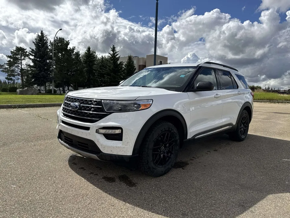 Ford Explorer 2023 photo 3