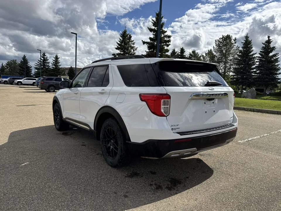 Ford Explorer 2023 photo 5