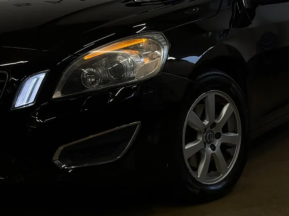 Volvo S60 2011 photo 3