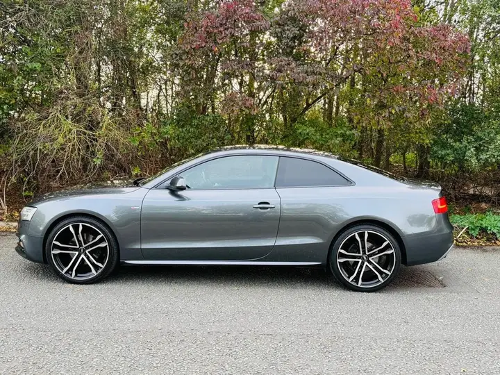 Audi A5 2013 photo 4