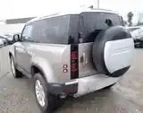 Land Rover Defender 2024 photo 4
