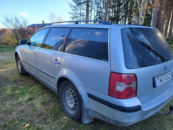 Volkswagen Passat 2003 photo 4