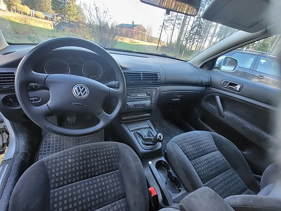 Volkswagen Passat 2003 photo 5
