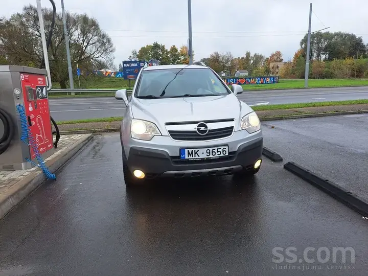 Opel Antara 2007 photo 2