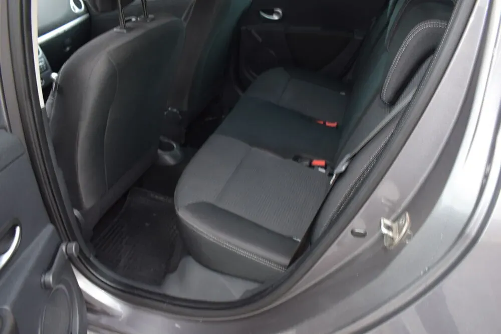 Renault Clio 2012 photo 3