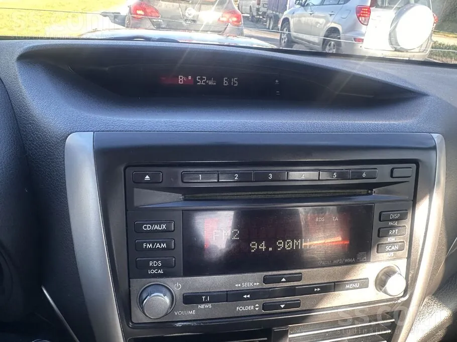 Subaru Forester 2010 photo 3