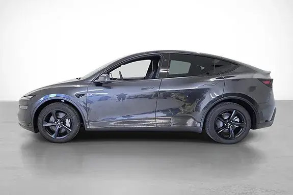 Tesla Model Y 2026 photo 3