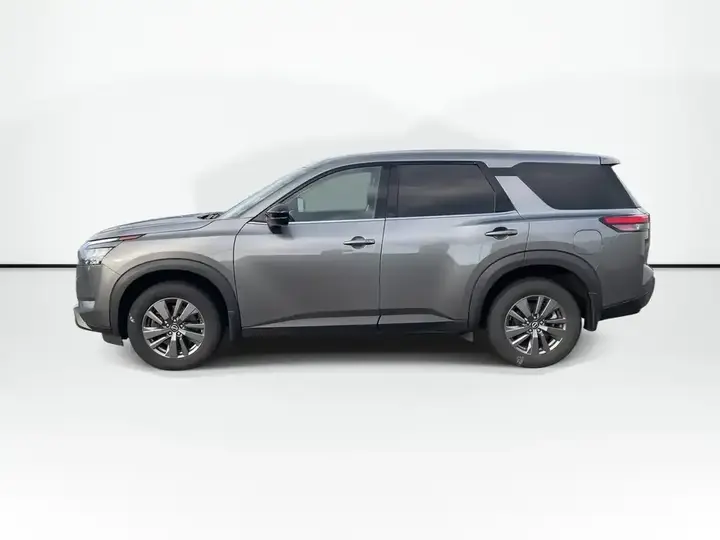Nissan Pathfinder 2024 photo 5