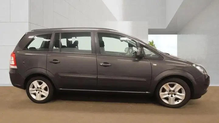 Vauxhall Zafira 2013 photo 5