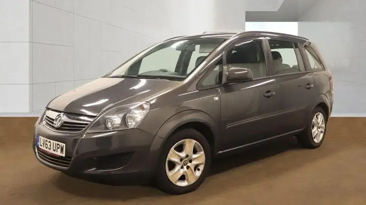 Vauxhall Zafira 2013 photo 2