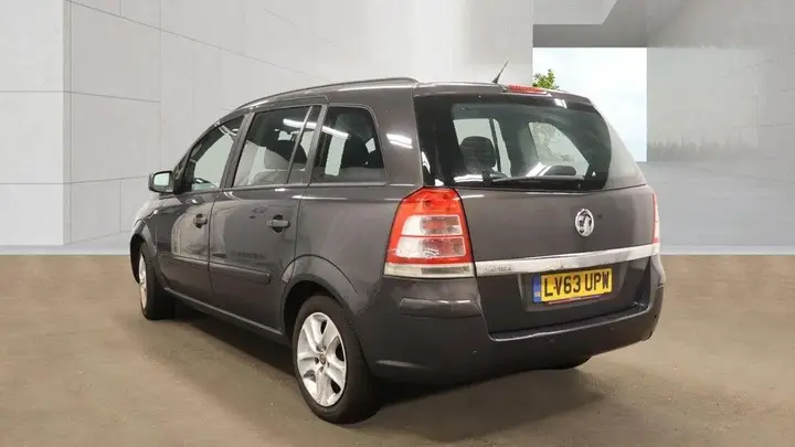 Vauxhall Zafira 2013 photo 3
