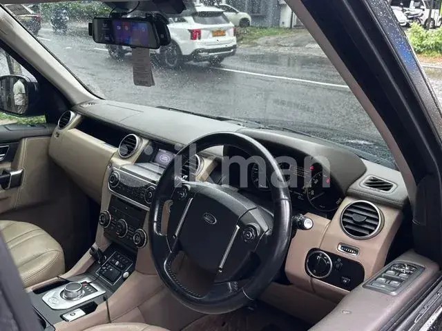 Land Rover Discovery 2015 photo 5
