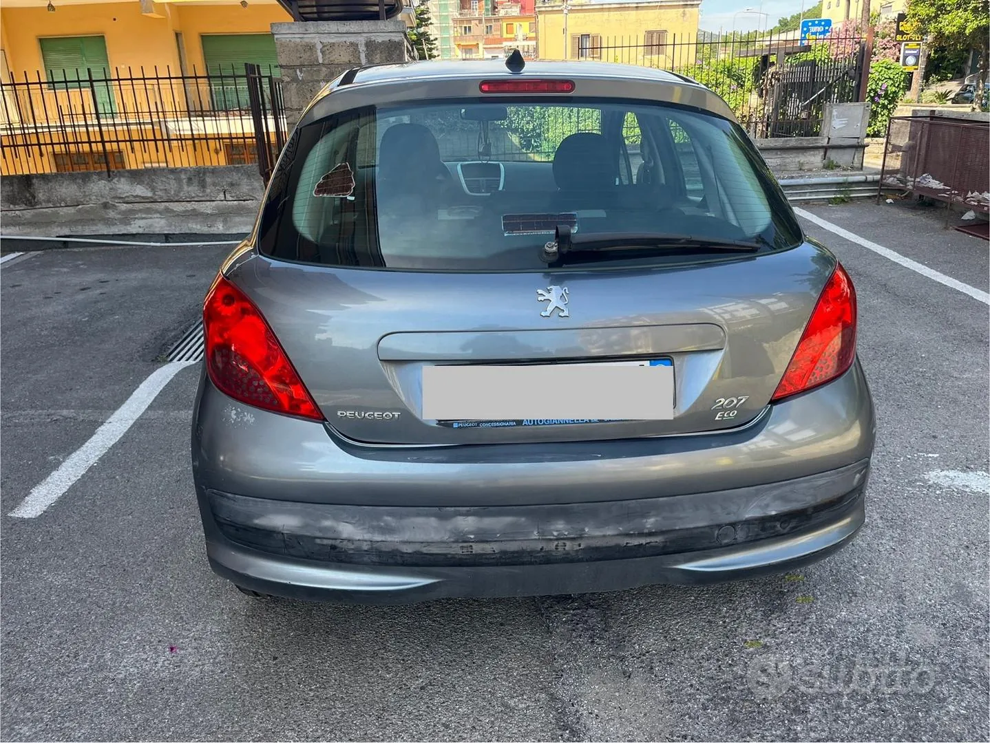 Peugeot 207 2009 photo 2