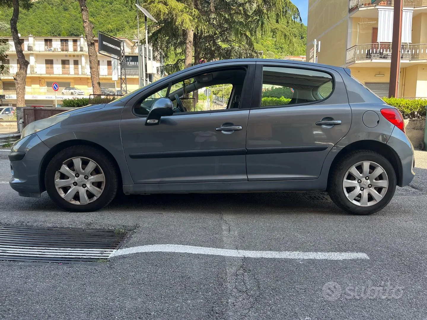 Peugeot 207 2009 photo 3