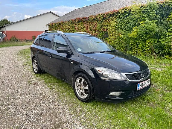 Kia Ceed 2009 photo 4