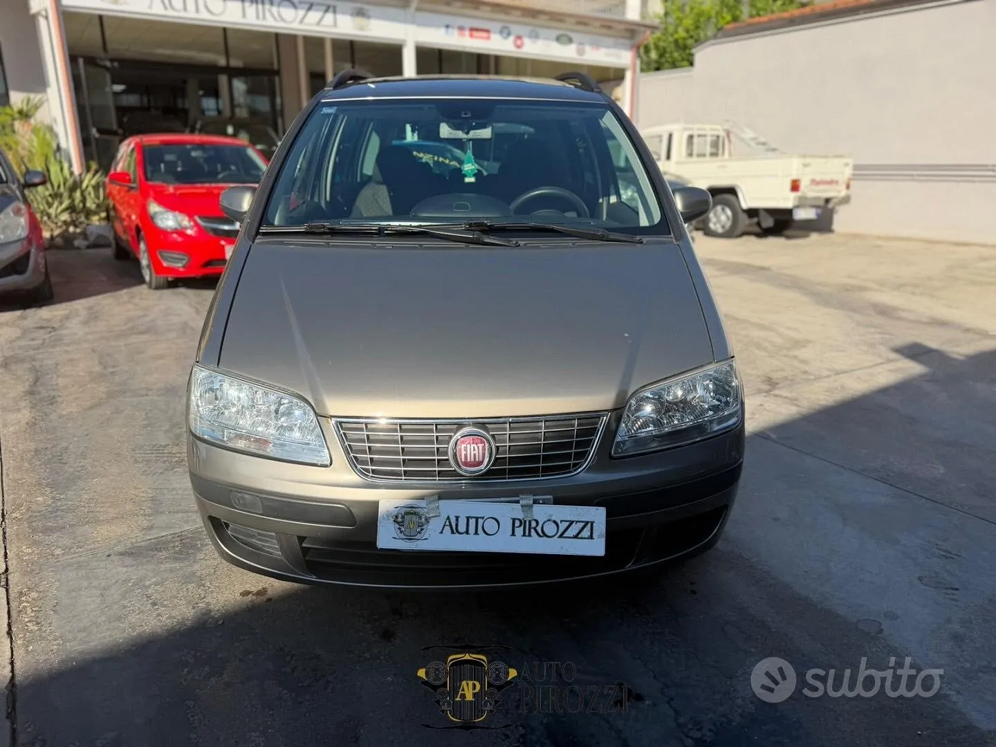 Fiat Idea 2010 photo 2