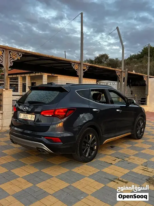 Hyundai Santa Fe 2017 photo 2