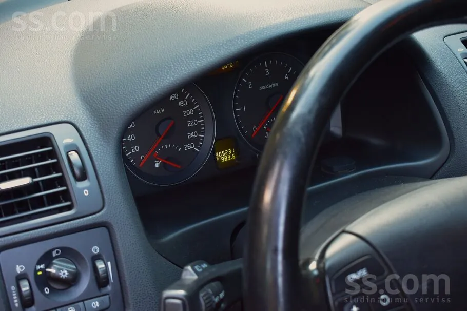Volvo V50 2010 photo 5