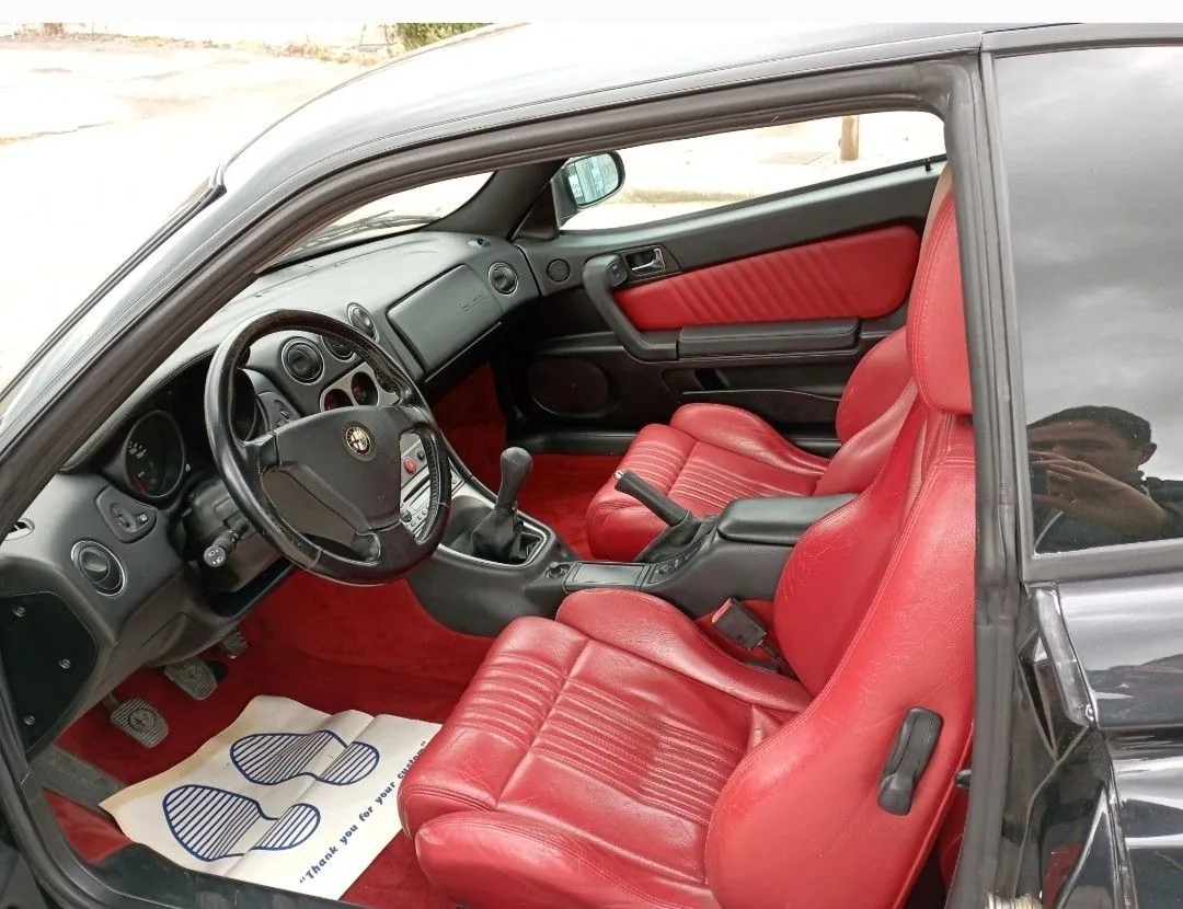 Alfa Romeo Gtv 2004 photo 5