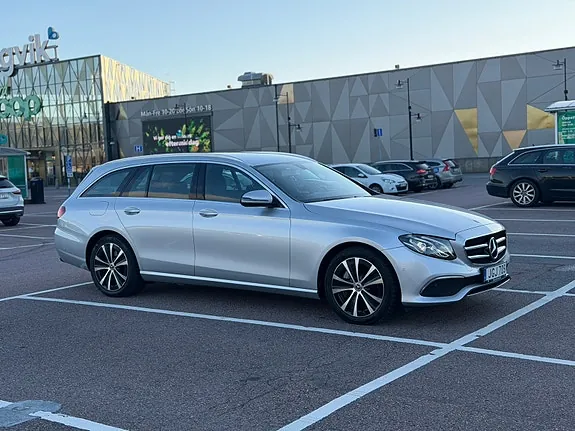 Mercedes-Benz E300 De 2020 photo 3