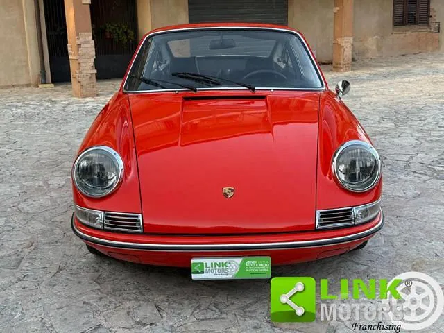 Porsche 911 1968 photo 2