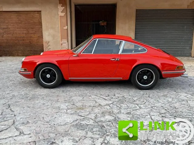 Porsche 911 1968 photo 3