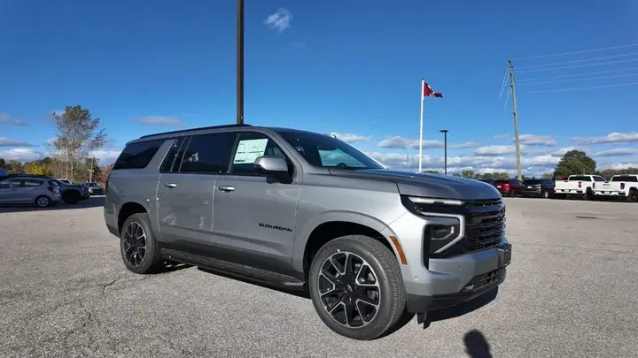 Chevrolet Suburban 2026 photo 3