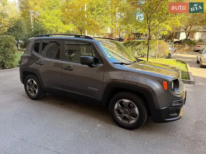 Jeep Renegade 2017 photo 4