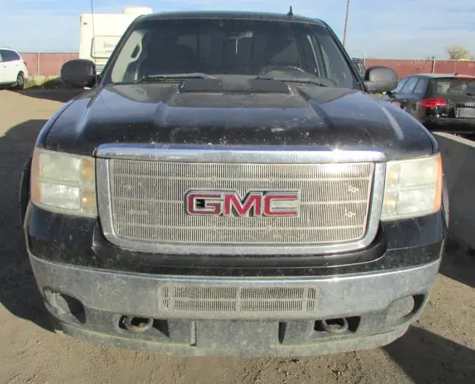 GMC Sierra 2500Hd 2011 photo 2